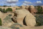 PICTURES/Devils Garden on Hole-In-The-Rock Road/t_Rocks5.JPG